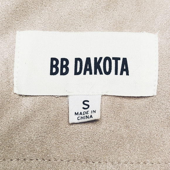 Light Beige Faux Suede Jacket - Picture 2 of 3